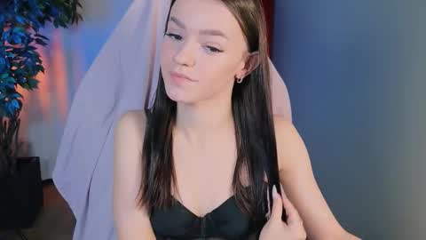 elizzza_ online show from October 10, 5:46 am