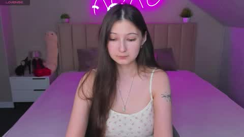 Ella online show from February 2, 9:27 am