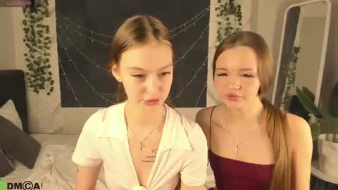 Ella online show from June 10, 10:25 am
