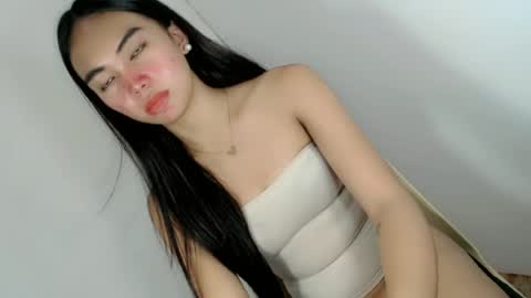 ella_walkerxxx online show from June 12, 4:28 pm