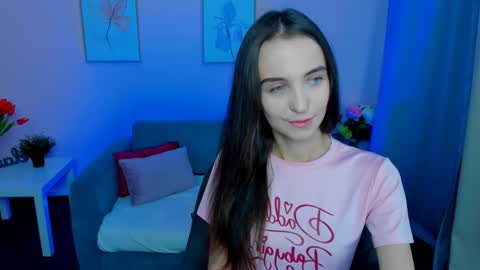 Snapshot of ellaasteele chatting on September 23, 2:11 pm ellaasteele online show from September 23, 2:11 pm