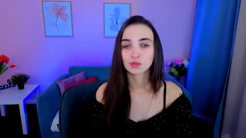 Snapshot of ellaasteele chatting on September 26, 2:58 pm ellaasteele online show from September 26, 2:58 pm