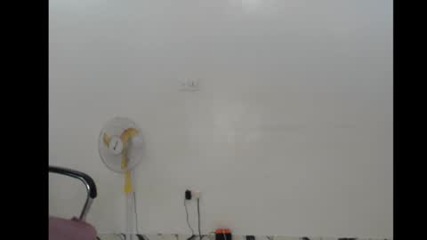 ella online show from September 22, 6:06 am