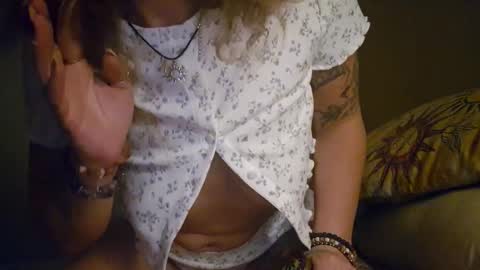 ellababy94 online show from November 5, 10:01 pm