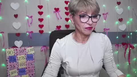Snapshot of ellabonito chatting on February 5, 6:24 am EllaBonito online show from February 5, 6:24 am