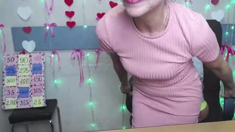 Snapshot of ellabonito chatting on March 1, 1:07 pm EllaBonito online show from March 1, 1:07 pm