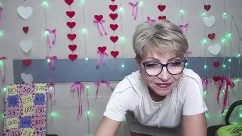 Snapshot of ellabonito chatting on February 21, 9:45 am EllaBonito online show from February 21, 9:45 am
