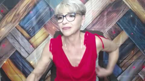 Snapshot of ellabonito chatting on September 14, 5:21 am EllaBonito online show from September 14, 5:21 am