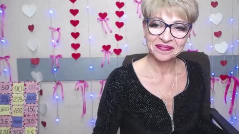 Snapshot of ellabonito chatting on February 28, 3:59 pm EllaBonito online show from February 28, 3:59 pm