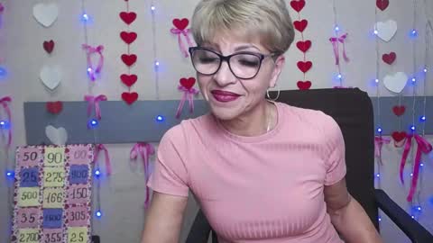 Snapshot of ellabonito chatting on March 1, 9:29 am EllaBonito online show from March 1, 9:29 am