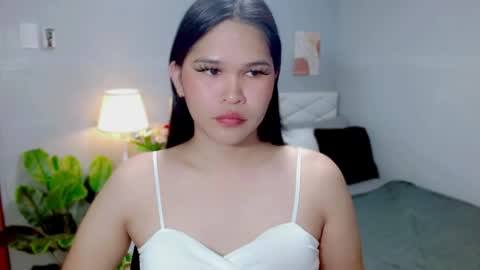 EllaFord online show from May 25, 6:41 am
