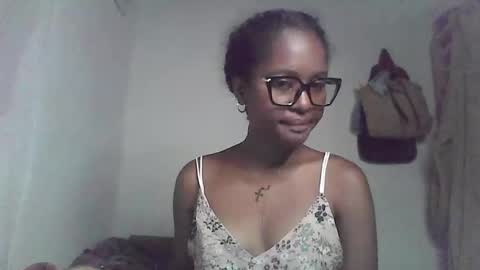 ellah245 online show from February 20, 2:44 am