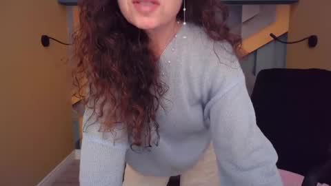 EllaLongs online show from June 13, 11:31 am