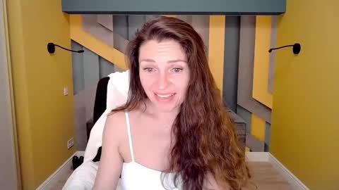 Snapshot of ellalongs chatting on February 13, 6:37 pm EllaLongs online show from February 13, 6:37 pm