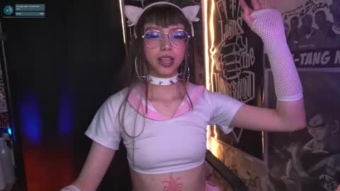 follow me on instagram .    online show from December 15, 8:05 pm