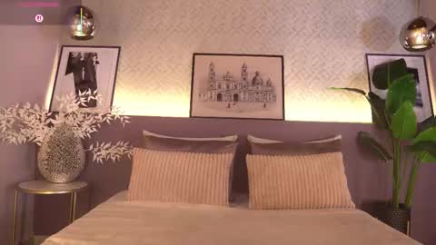 Elle Diane online show from February 16, 12:09 am