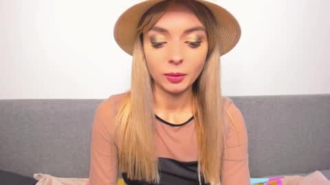 ellen_flow online show from March 9, 12:00 am