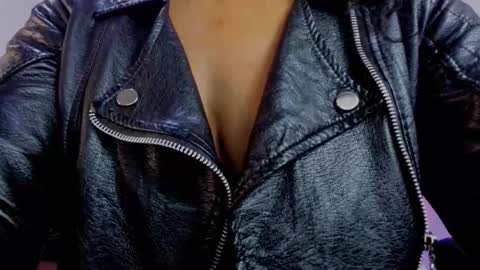  Ellie   online show from November 7, 2:52 pm