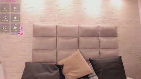 ellieadeline online show from June 20, 9:15 am