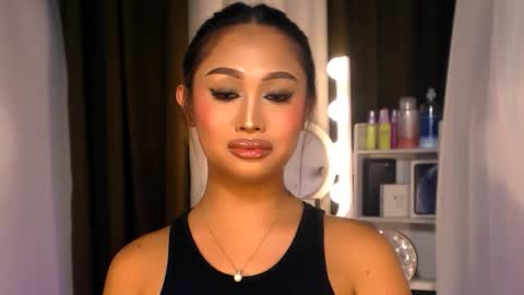 ellie online show from March 27, 8:10 pm