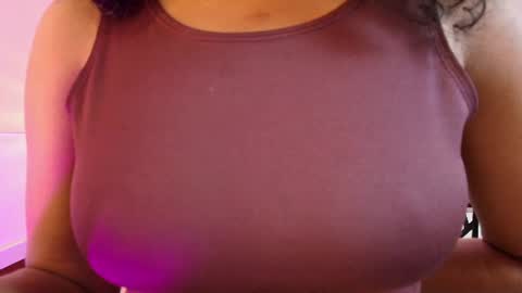 elliee_alves online show from June 20, 6:14 pm