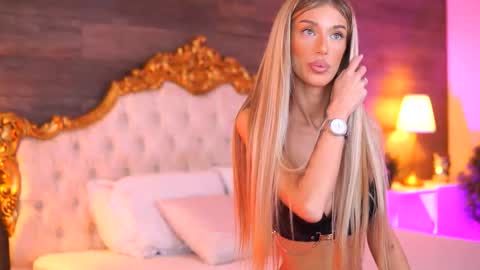 Ellie online show from October 9, 9:15 am