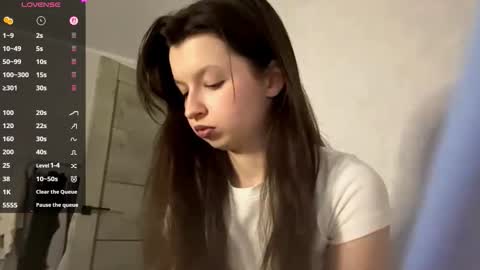 Ellie online show from February 23, 2:08 pm