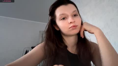 Ellie online show from March 23, 2:33 pm