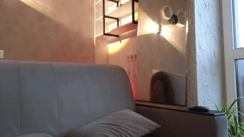 elliot_muscle04 online show from April 24, 3:25 pm