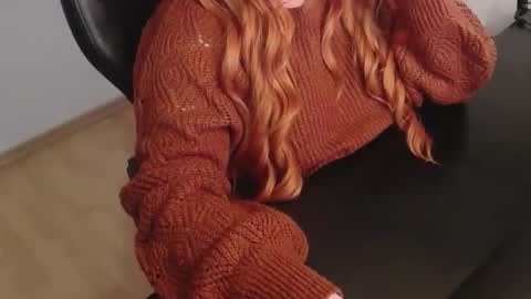 Elly online show from December 17, 7:31 pm