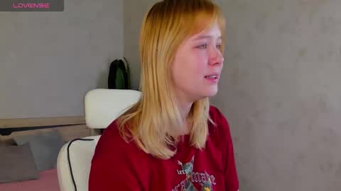 ellya_castro online show from November 25, 12:20 am