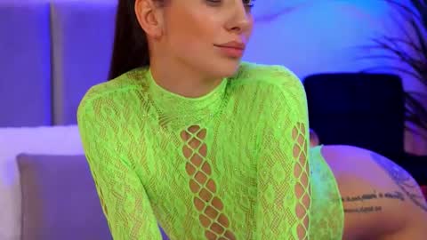 Elly online show from February 27, 9:18 pm