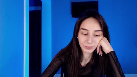 Im online Fri Sun Mon Tue Thu Fri Sat3 from 1000 online show from December 5, 12:39 pm