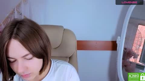 elma_lily online show from October 18, 5:55 am