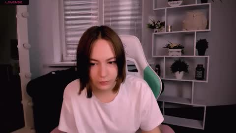 elma_lily online show from October 16, 5:40 am