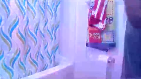 elmario24 online show from March 21, 2:50 am