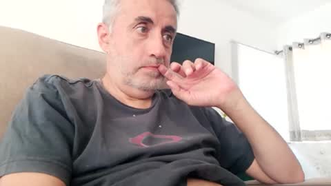 fer online show from March 5, 8:10 pm