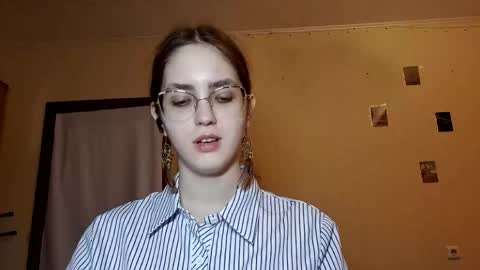 Kate online show from April 19, 2:29 pm