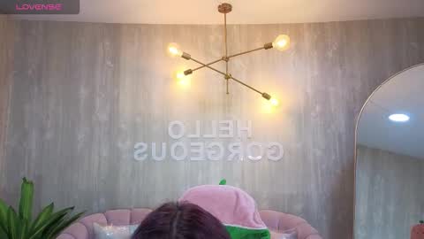 Elody  online show from October 19, 3:00 am