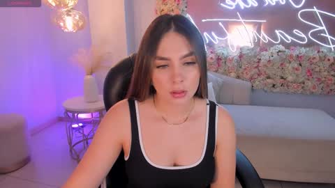 ELOISA OLIVERO online show from November 19, 7:34 pm