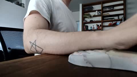 elriclust online show from April 23, 12:24 pm