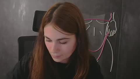 Snapshot of elsa_mur chatting on September 24, 6:53 am Elsa online show from September 24, 6:53 am