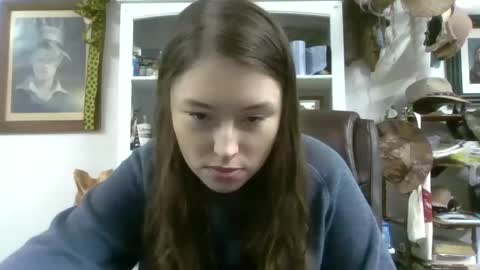 Snapshot of elsierain469 chatting on September 18, 5:00 am Elsie Rain online show from September 18, 5:00 am