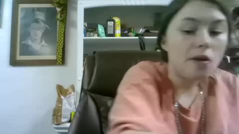 Snapshot of elsierain469 chatting on September 20, 1:41 am Elsie Rain online show from September 20, 1:41 am