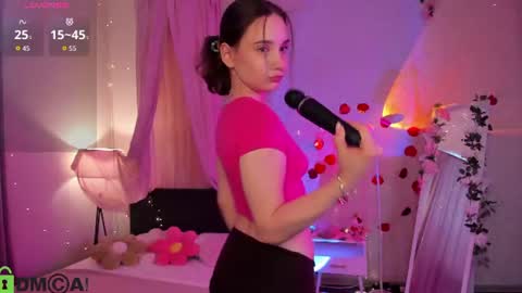 Elvienne online show from July 3, 3:33 am