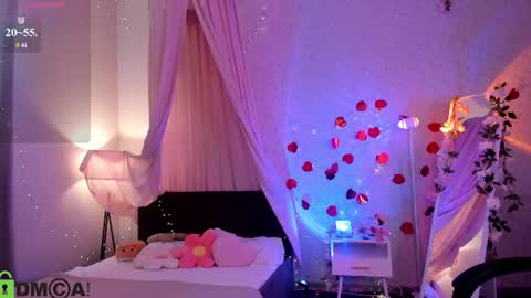 Elvienne online show from July 12, 3:32 am