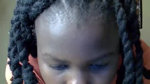 flo online show from October 26, 8:48 am