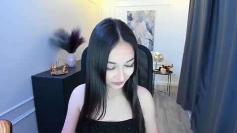 Elvira online show from February 27, 5:33 am