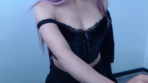 ely00000 online show from July 28, 3:32 pm