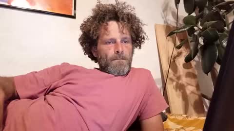 elyjahoye online show from April 19, 8:11 pm